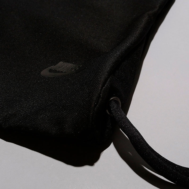  черный мешок Nike Tech Gymsack 13L BA5382-010 - цена, описание, фото 2